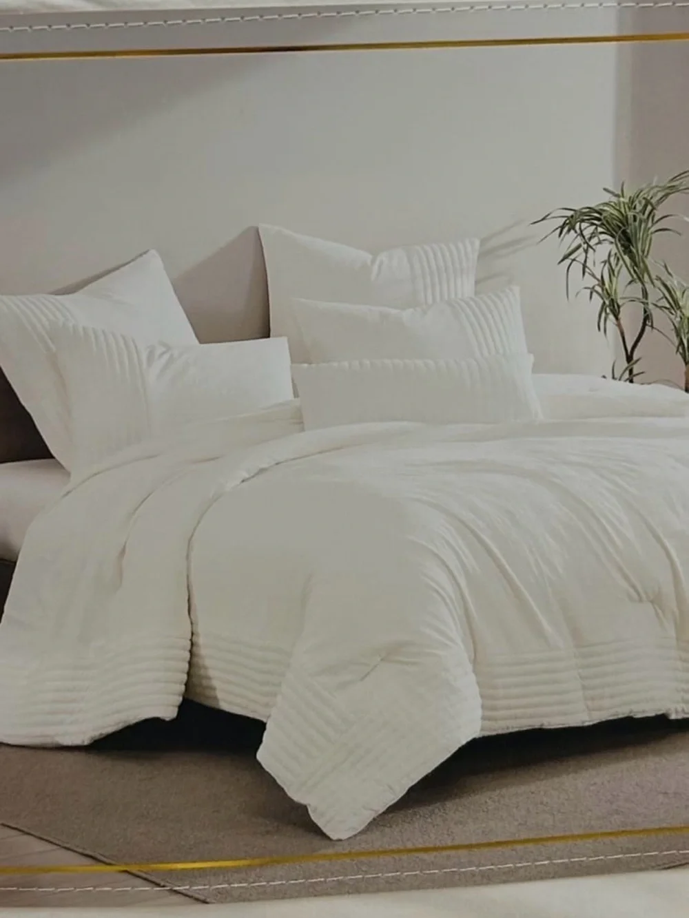 Live Well 6 Piece Cream King Comforter Set with Lumbar Pillow New with Tags